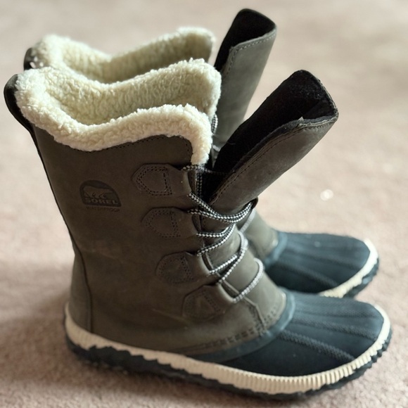 Women’s Sorel Waterproof Winter Boots - Picture 1 of 4